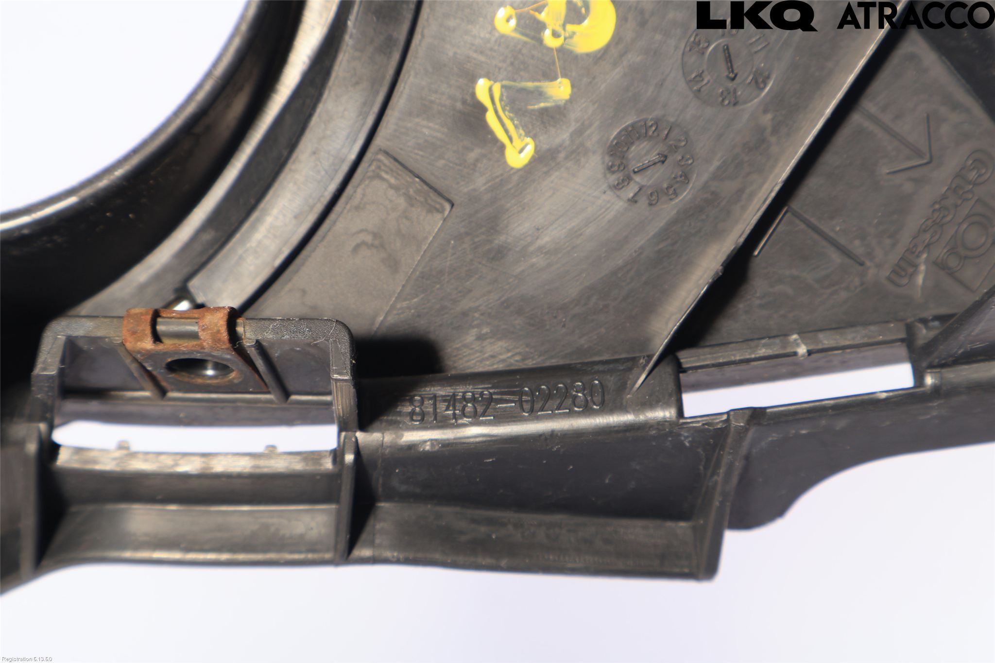 Toyota AURIS 13-19 Dimljussarg Fram