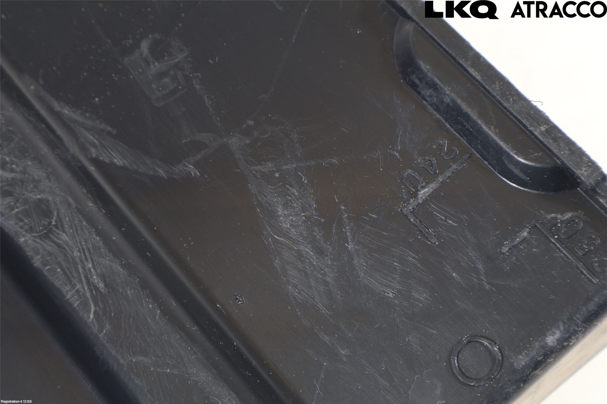 Toyota YARIS XP21 20- Hasplåt Plåt-Plast