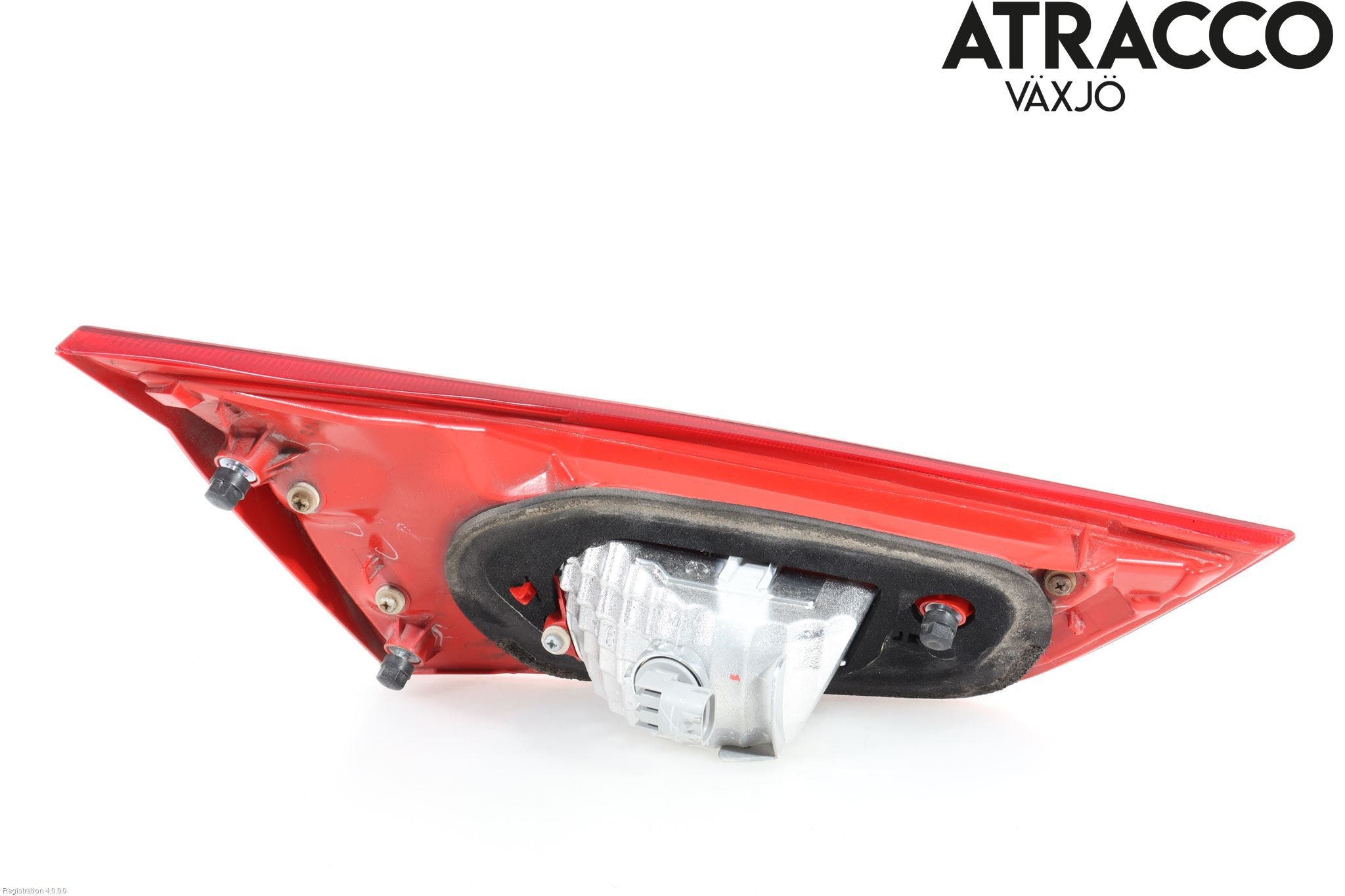 Toyota AURIS 13-19 Bakljus Lucka Hö