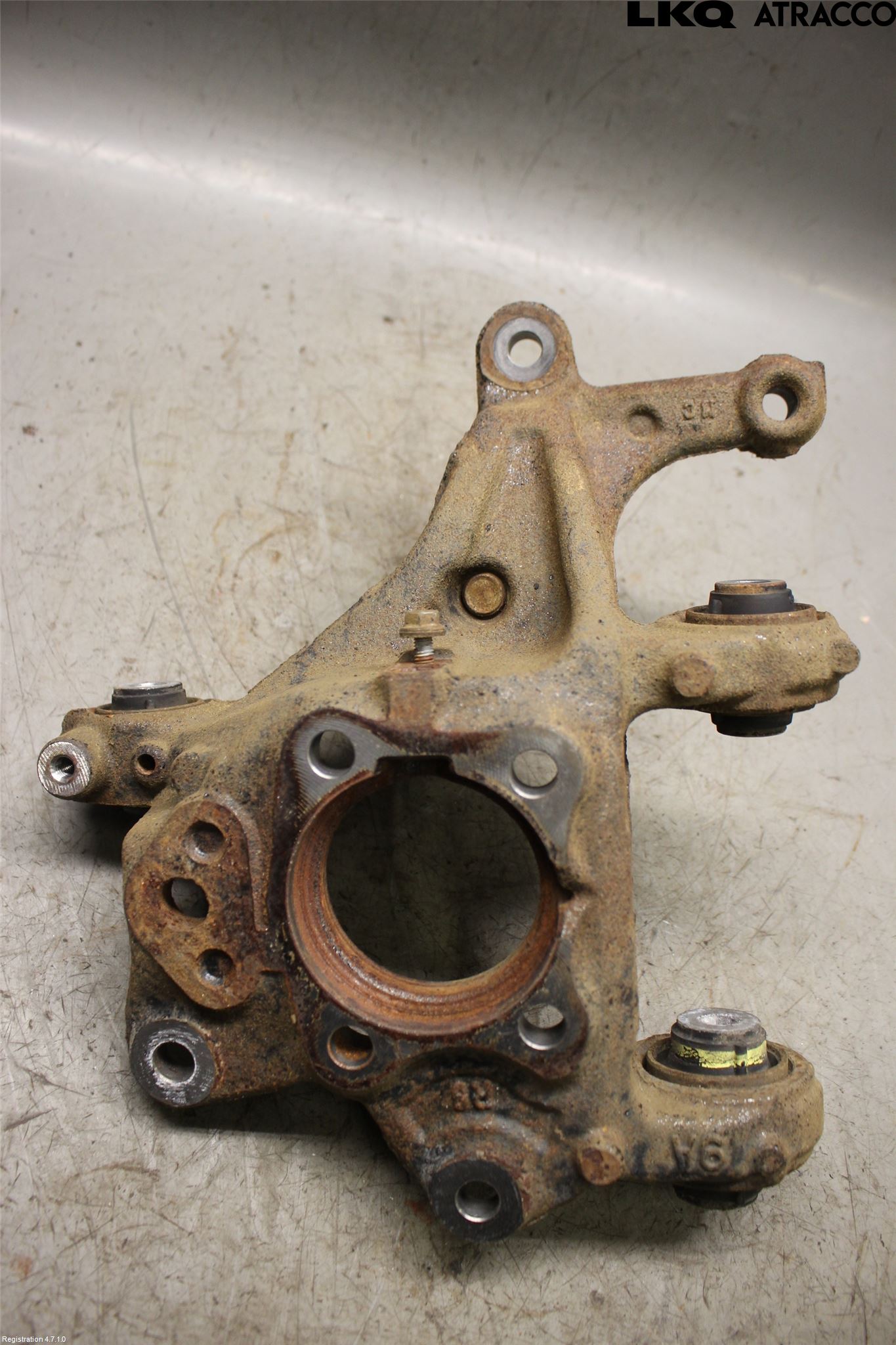 Toyota COROLLA CROSS XG10 22- Hjullagerhus-Spindel Hö B