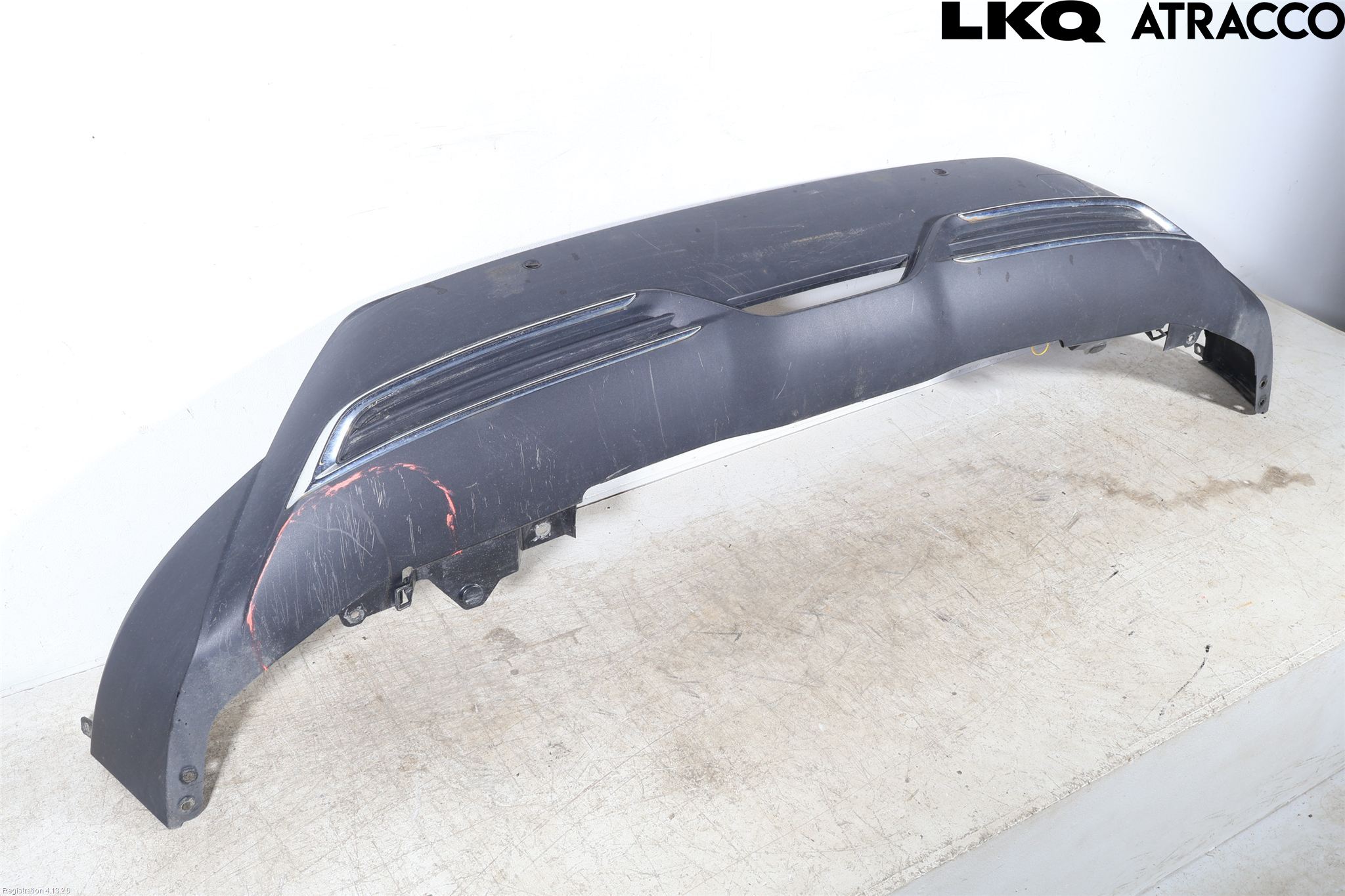 Toyota C-HR 16-23 Stötfångardel Bak Mitt