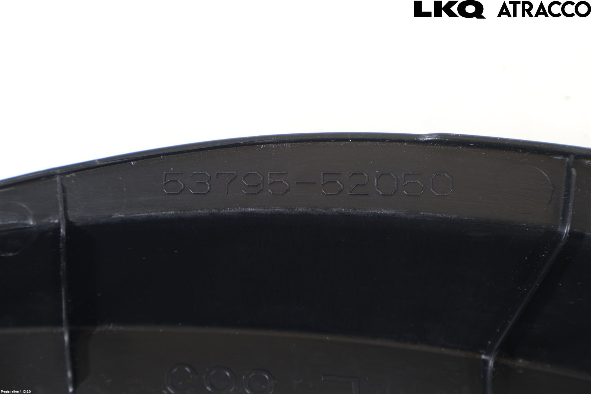 Lexus LBX 24- Täckplast Front