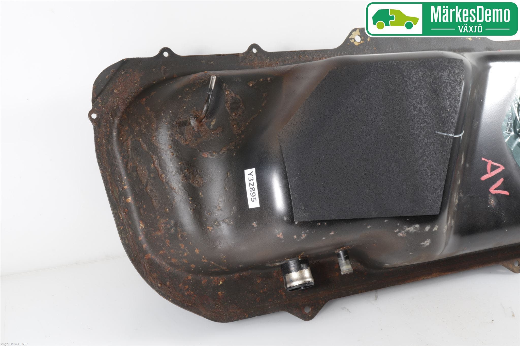 Mitsubishi OUTLANDER 13-21 Bränsletank