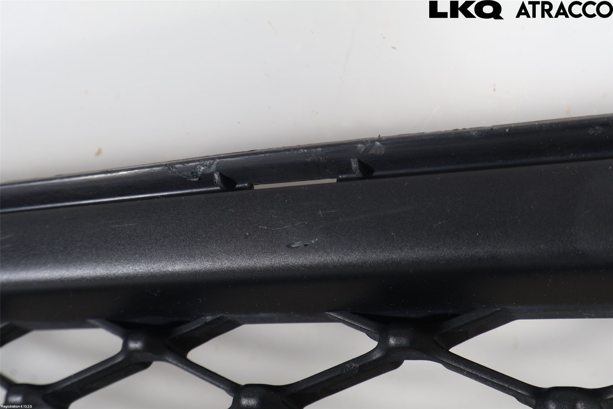 Toyota AURIS 10-12 Grilldel Mitt