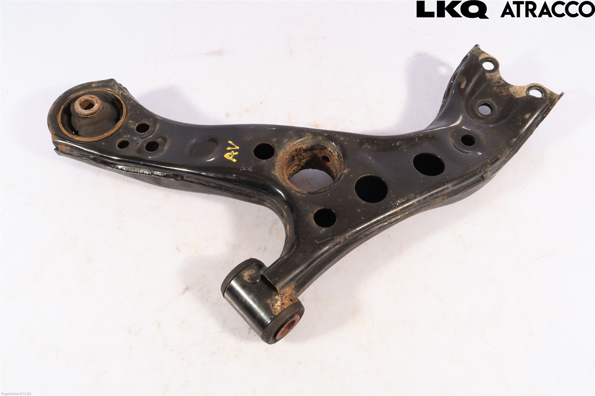 Toyota COROLLA CROSS XG10 22- Bärarm Fram Undre Hö