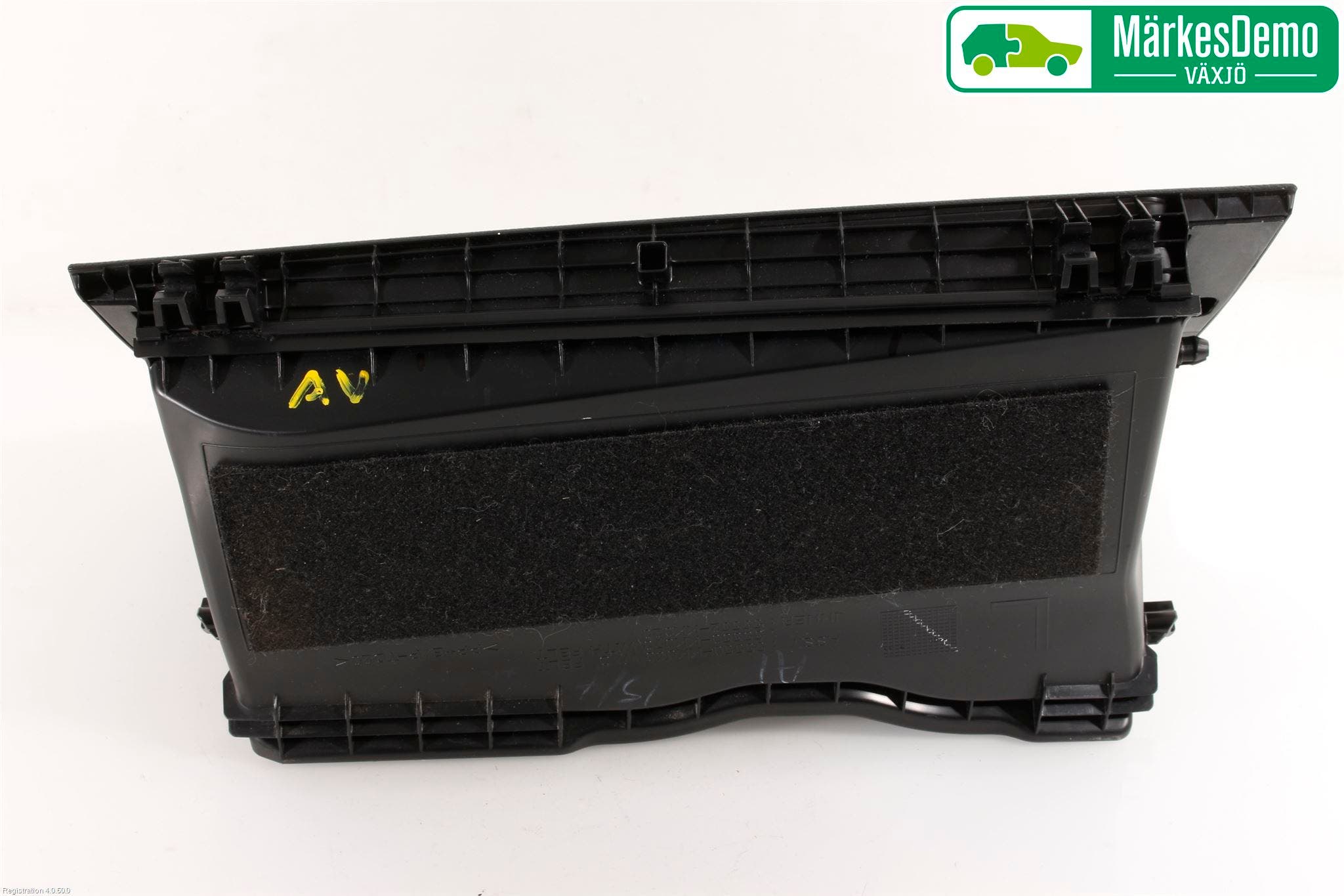 Toyota HILUX 16- Handskfack