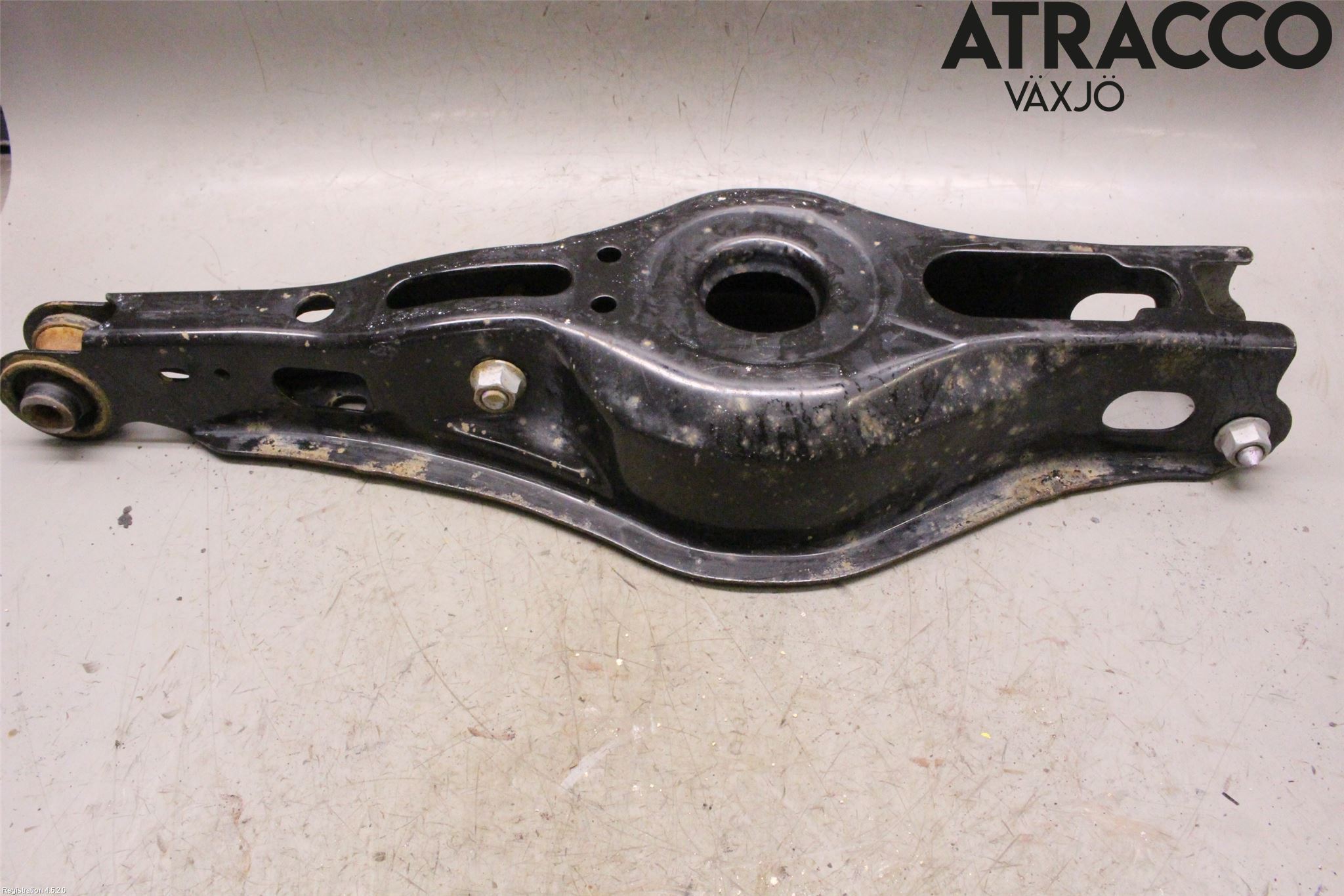 Toyota RAV4 19- Bärarm Bak Höger