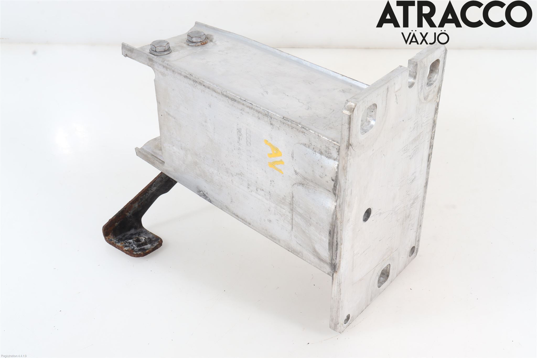 Audi A4 ALLROAD 09-16 Stötfångarbärjärn Fram