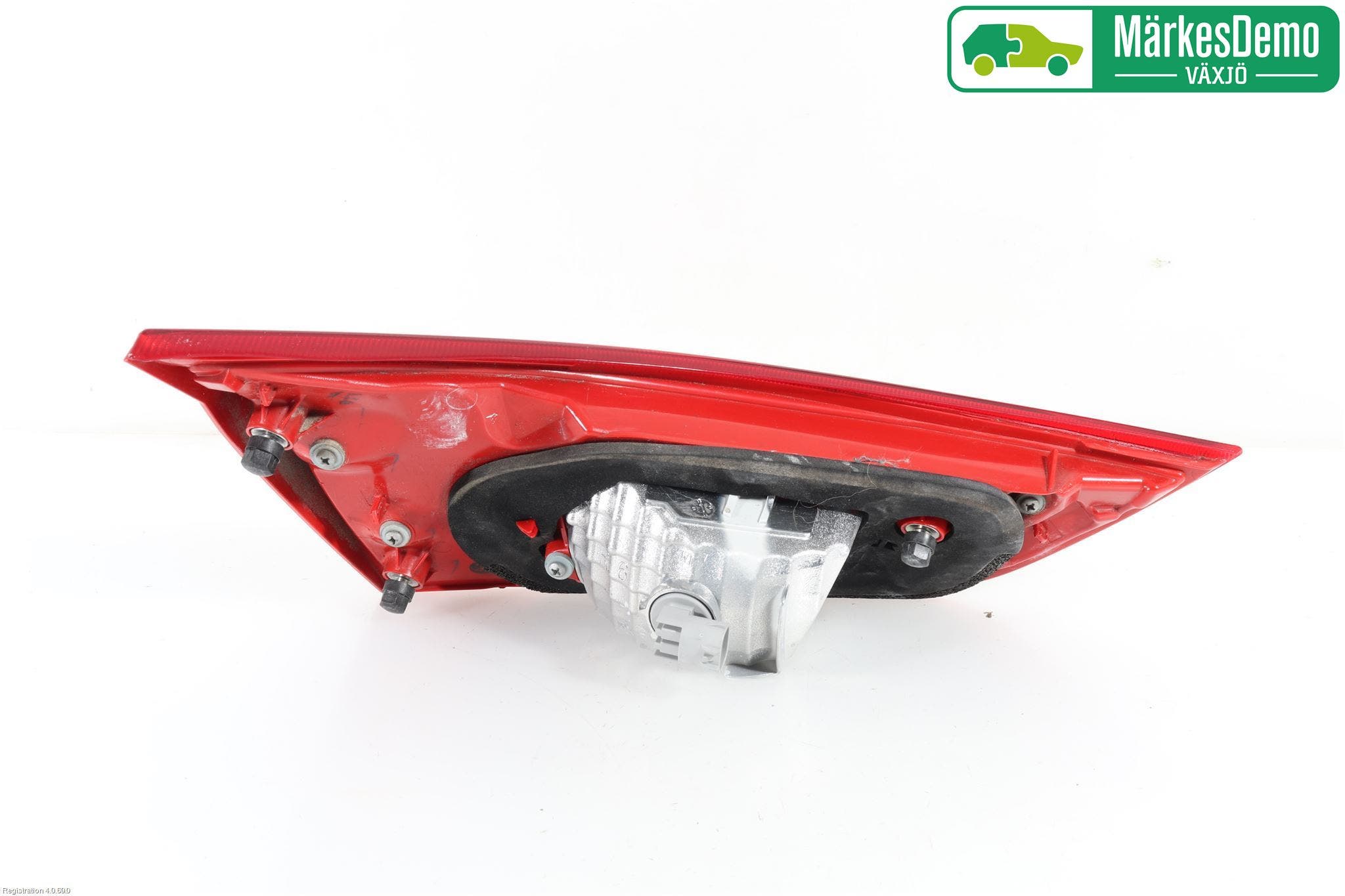 Toyota AURIS 13-19 Bakljus Lucka Hö