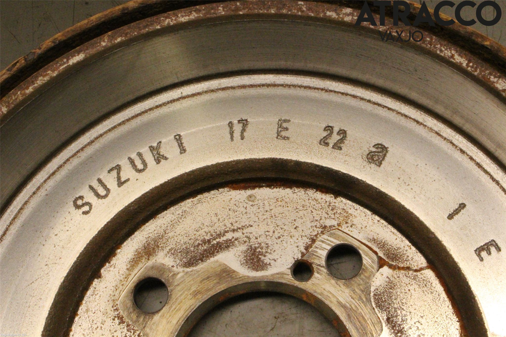 Suzuki SWIFT 17-24 Bromstrumma Bak