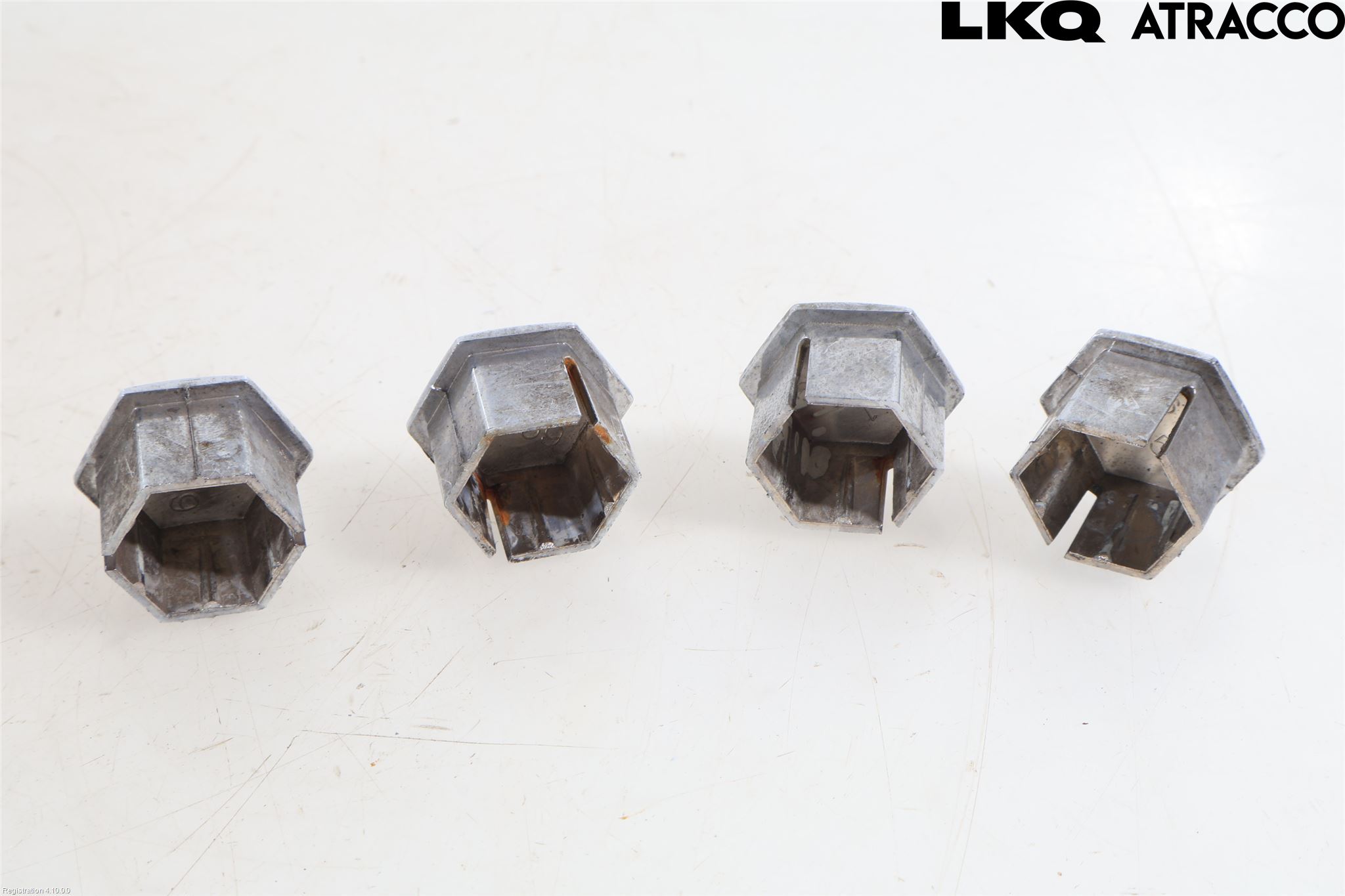 Peugeot 208/E-208 20- Hjulmutter-Bult-Sats