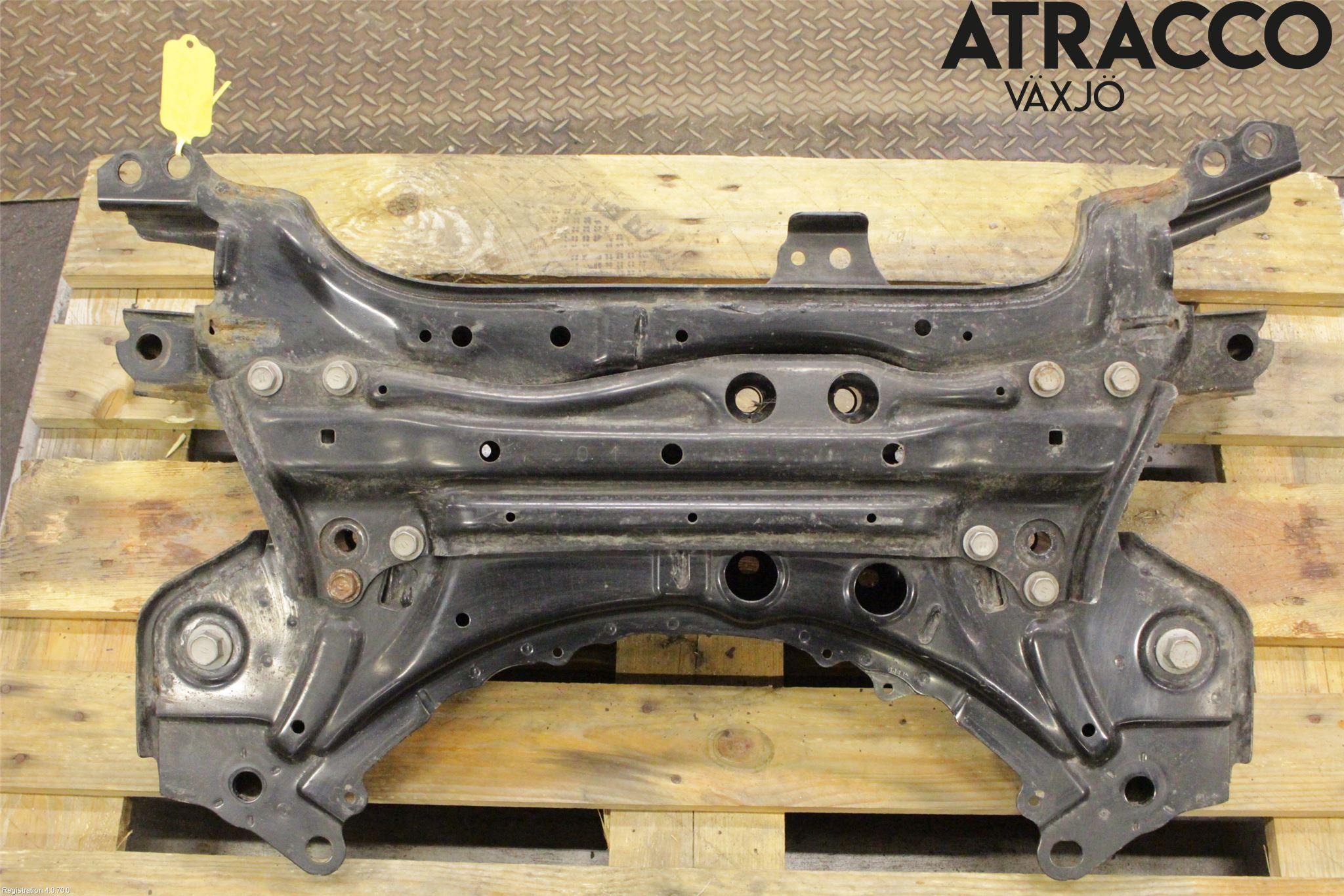 Toyota RAV4 13-18 Framvagnsbalk