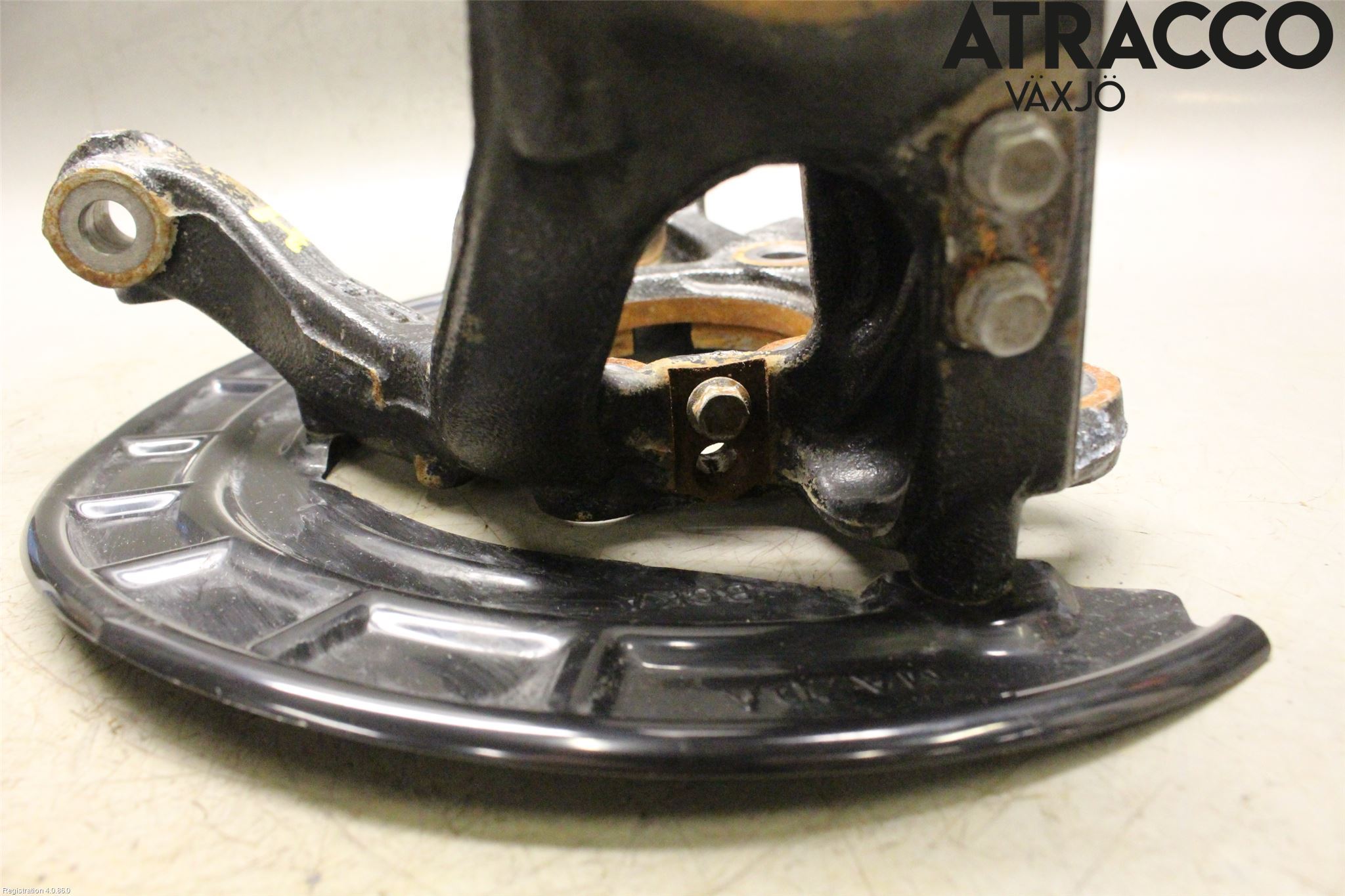 Mazda 3 IV 19- Styrspindel Lagerhus Hö