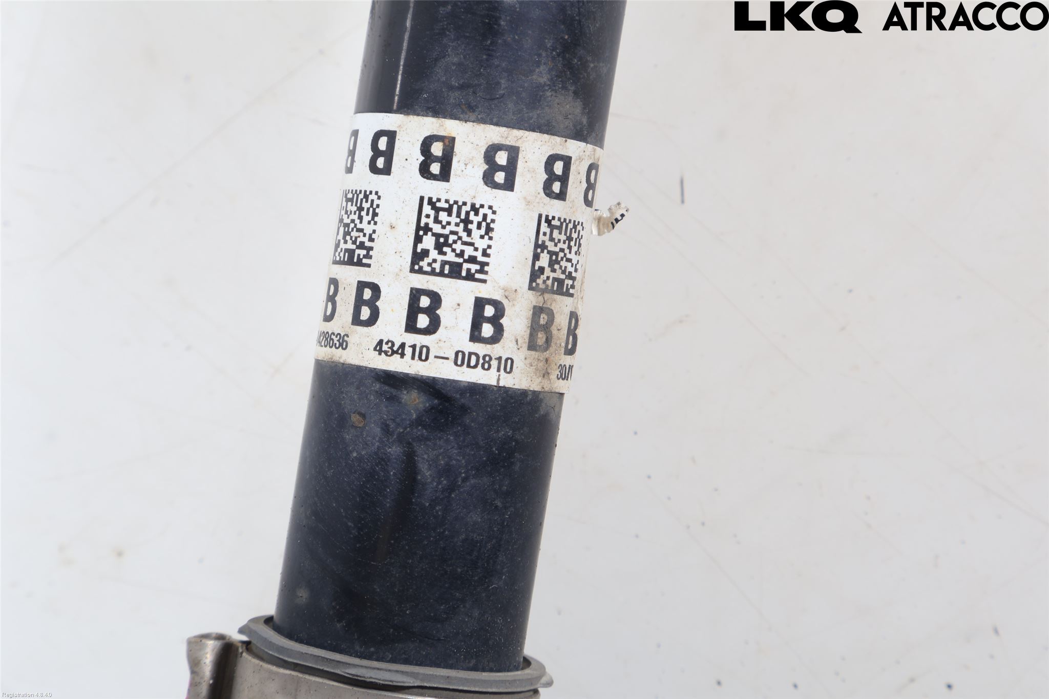 Toyota YARIS CROSS XP21 21- Drivaxel Fram Höger
