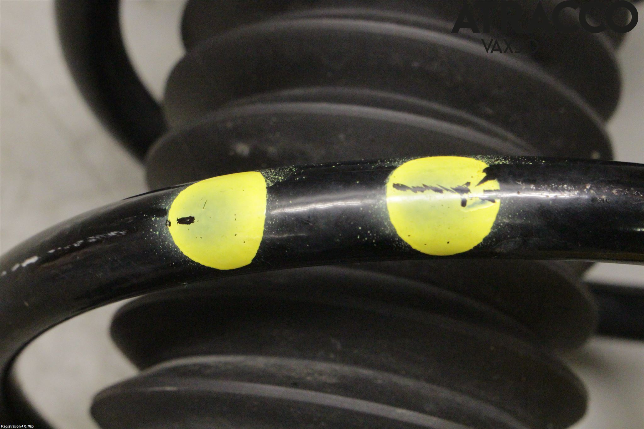 Suzuki VITARA 15- Fjäderben Fram Höger