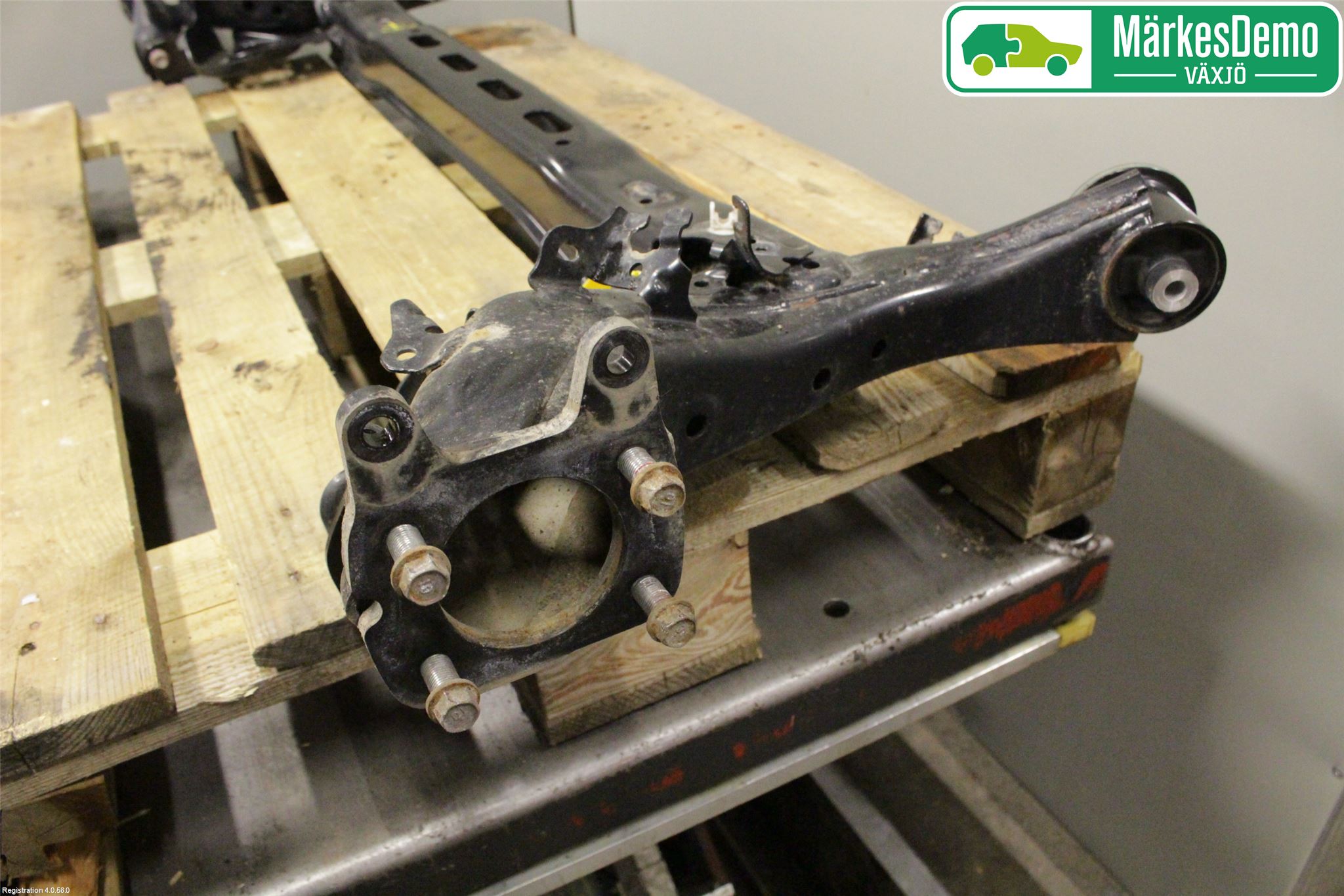 Suzuki SWIFT 17-24 Bakaxelbalk