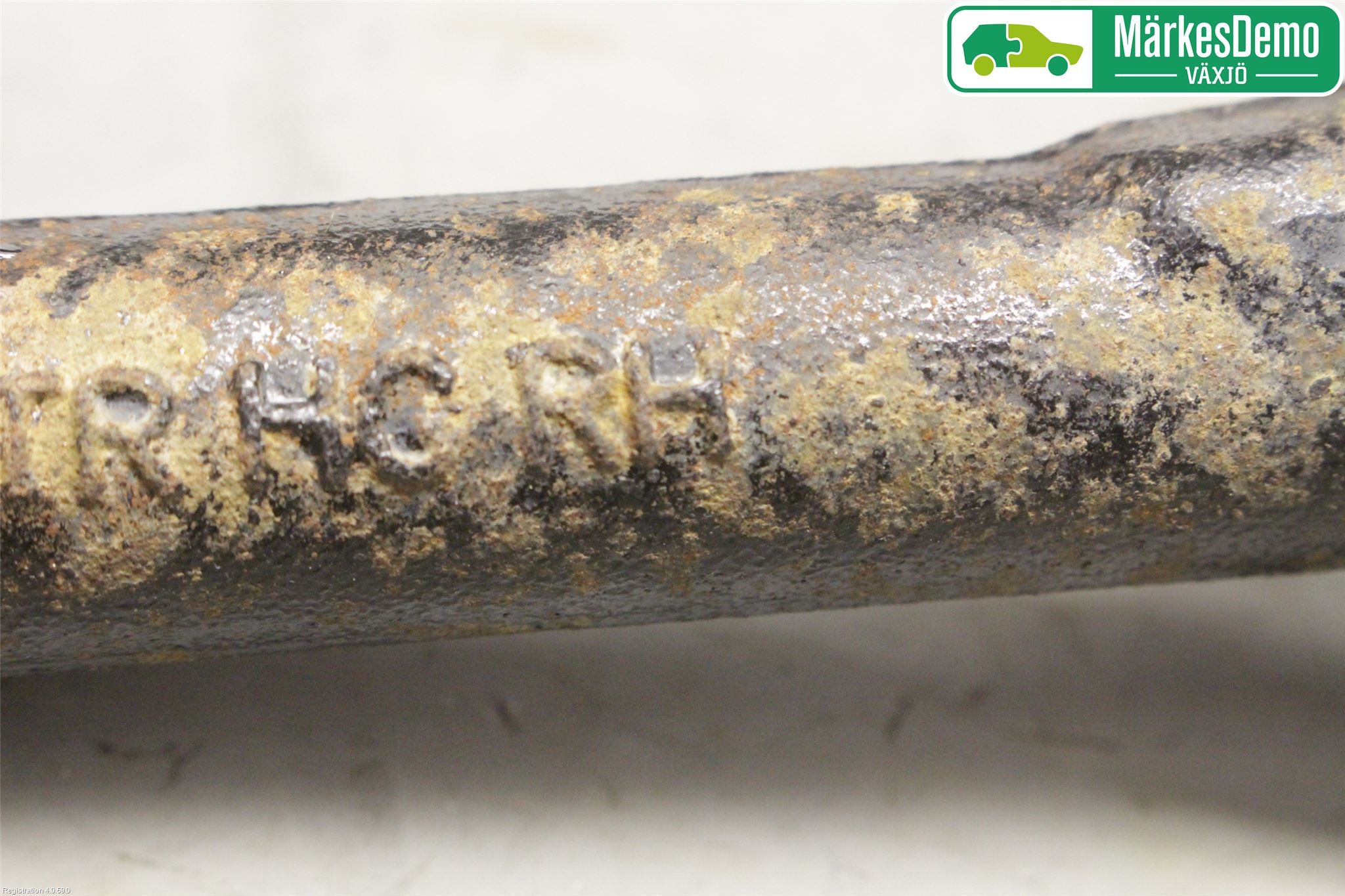 Hyundai i40 08-15 Styrstag Vä - Mitt - Hö