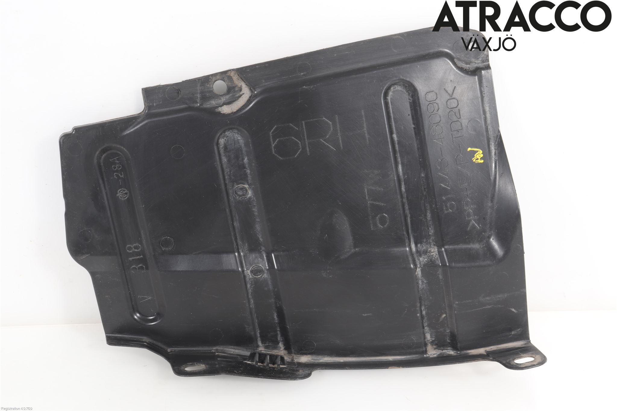 Toyota RAV4 13-18 Hasplåt Plåt-Plast