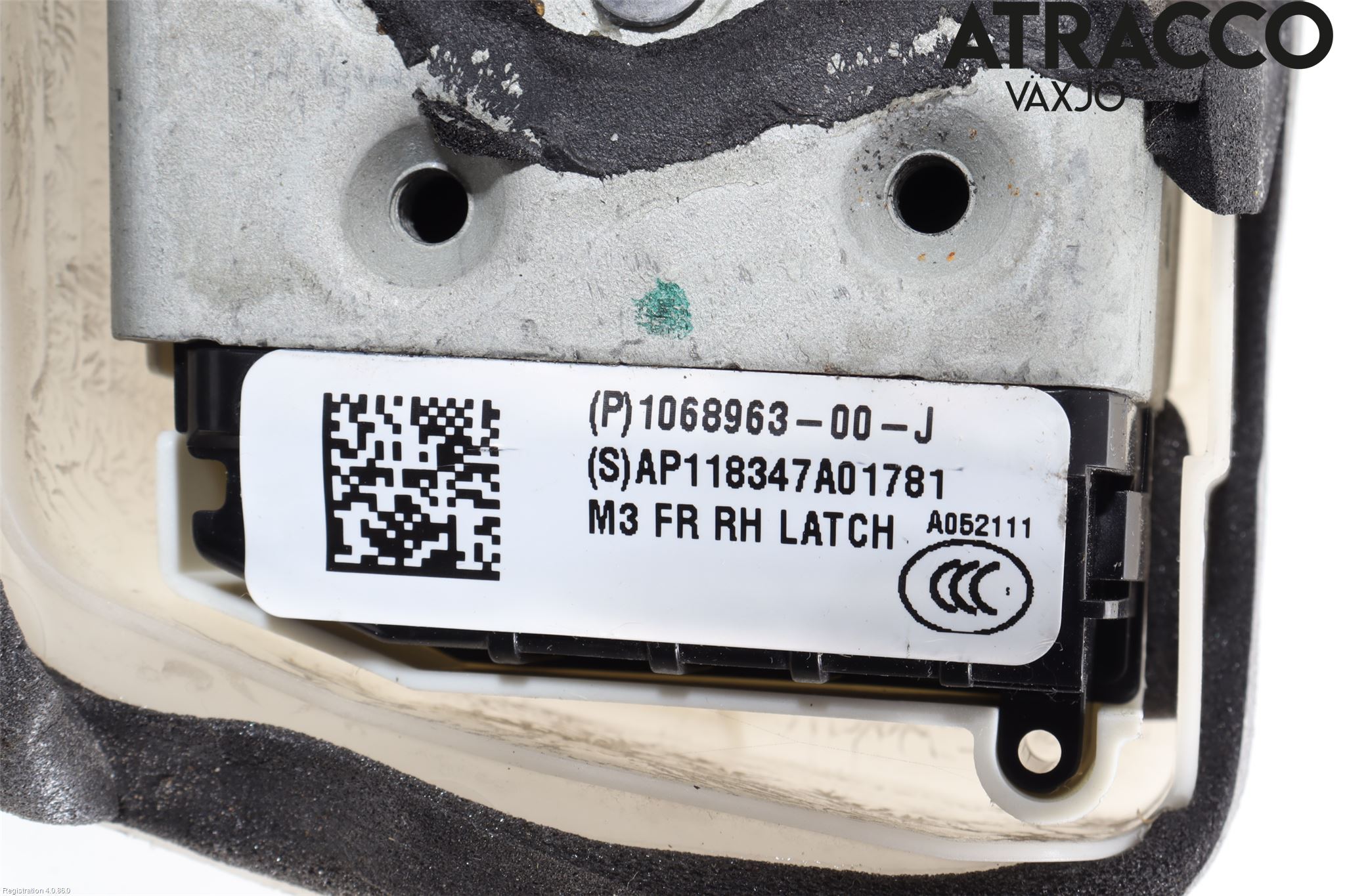 Tesla MODEL 3 17- Låskista-Dörrlås