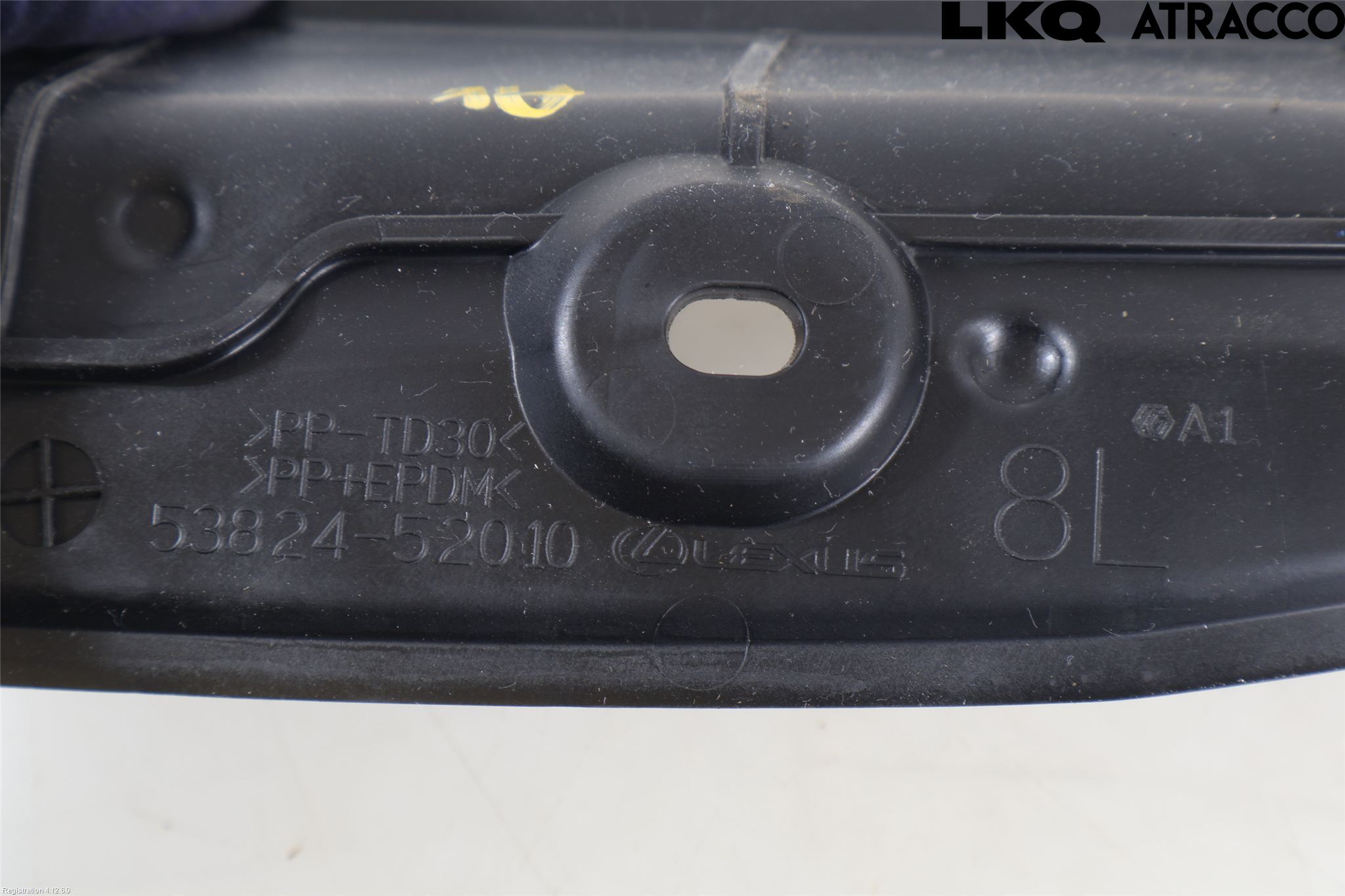 Lexus LBX 24- Skärm Hörn Utfyllnad Fram