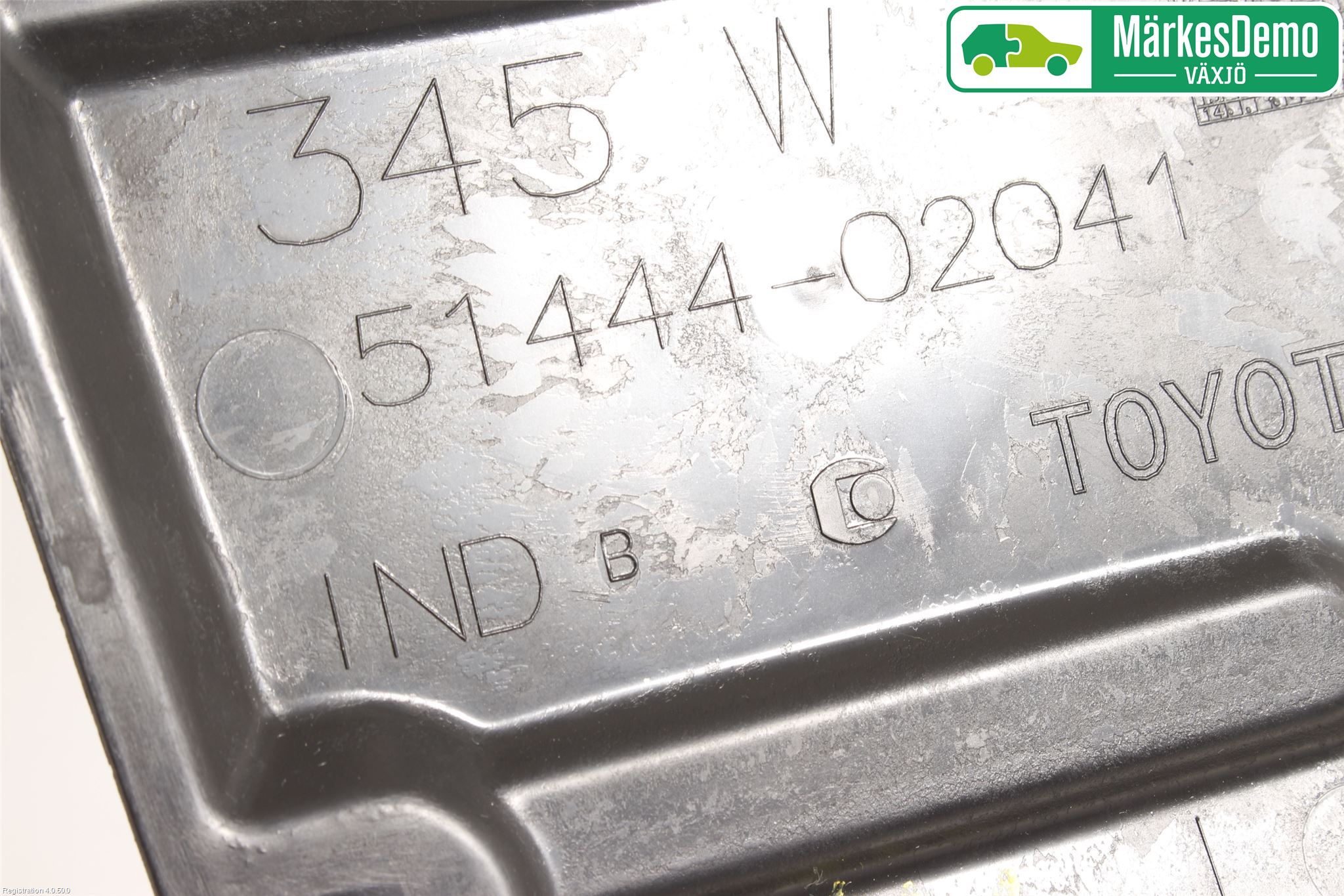 Toyota AURIS 13-19 Hasplåt Plåt-Plast