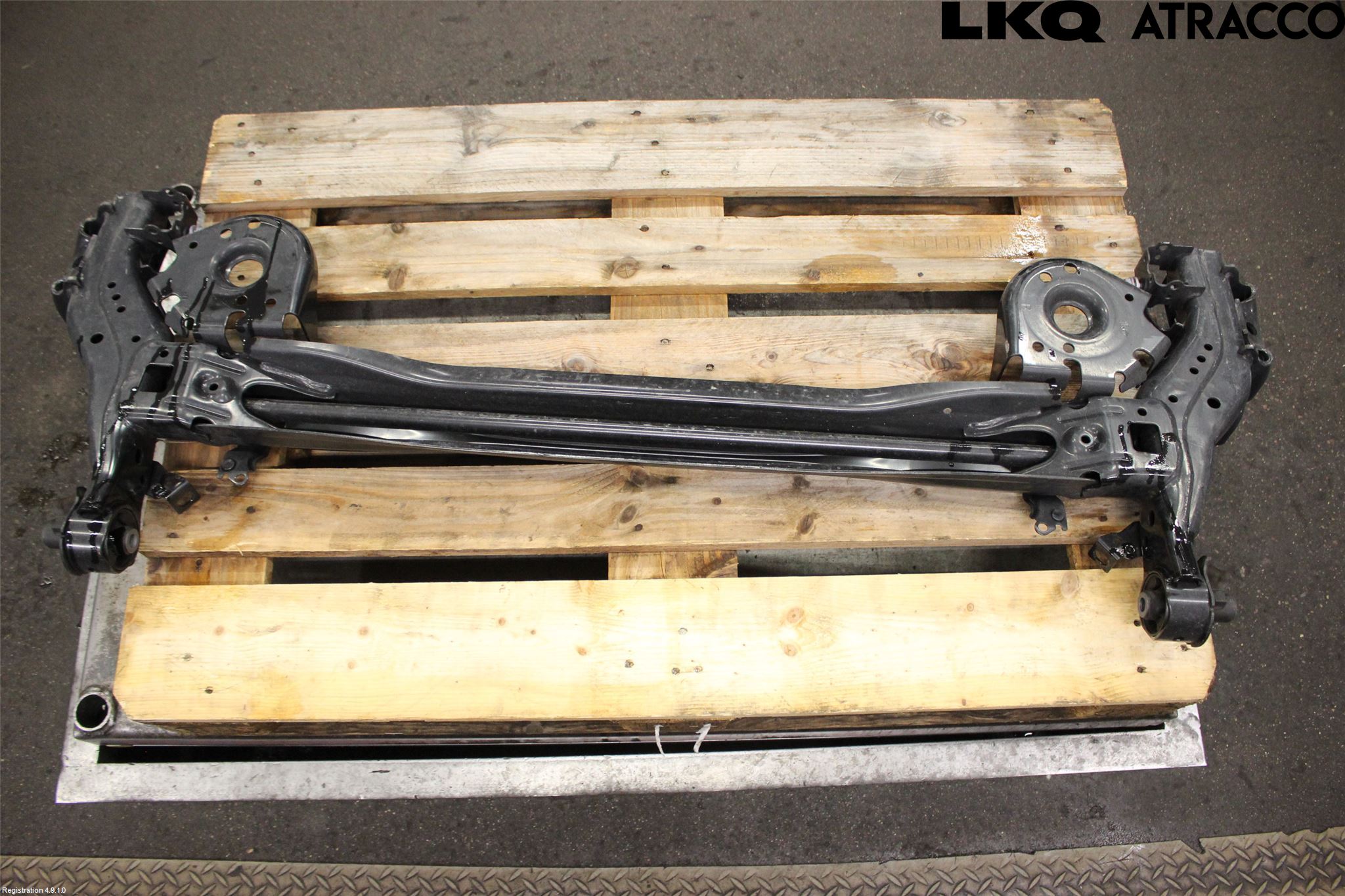 Toyota COROLLA CROSS XG10 22- Bakaxelbalk