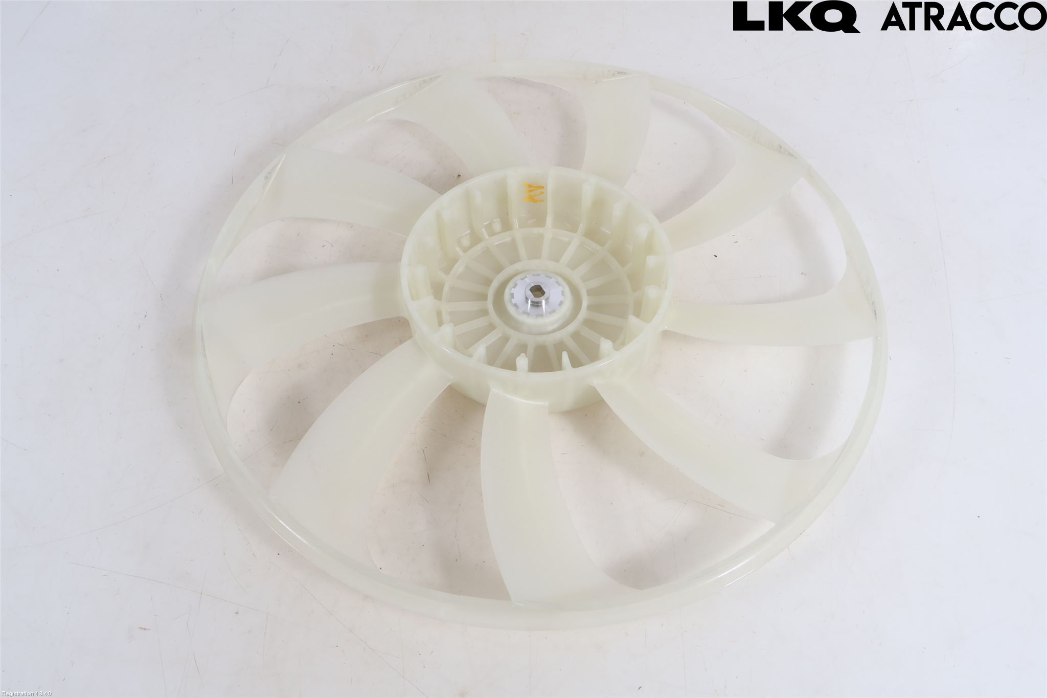 Toyota COROLLA 19- Kylfläkt-Vinge