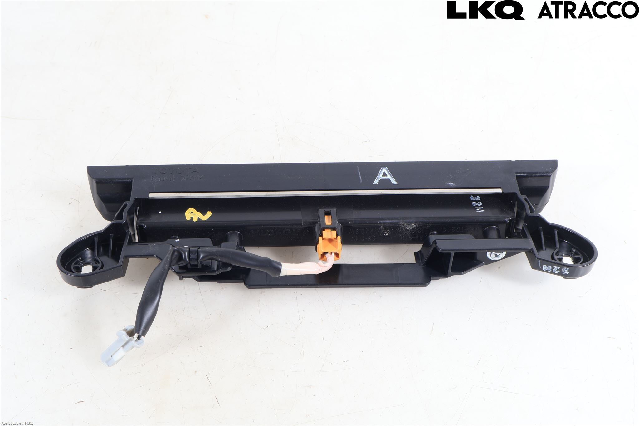 Toyota bZ4X EA10 22- Bromsljus Bakruta
