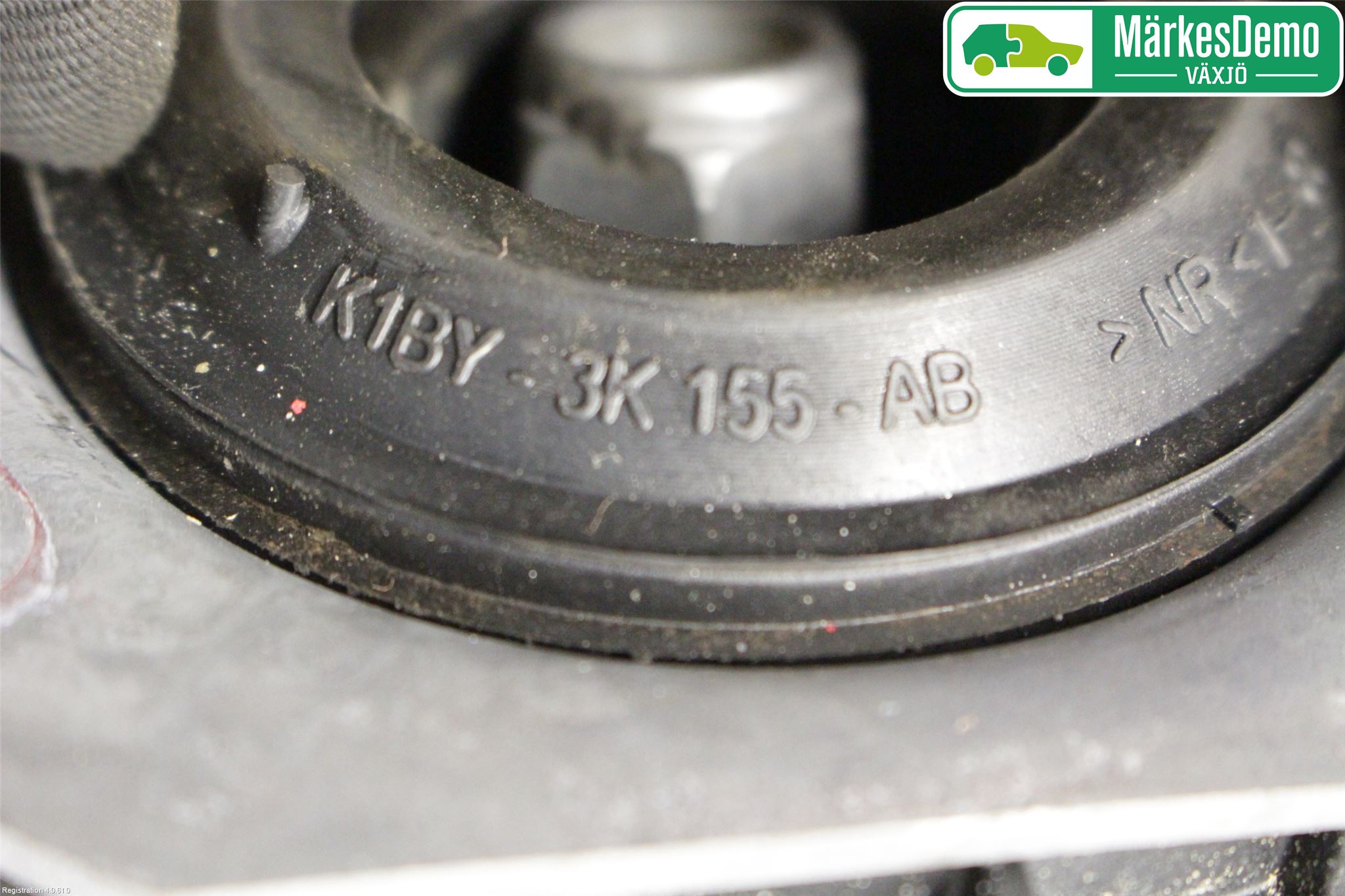 Ford FIESTA (VII) 18-23 Fjäderbenslager Fram