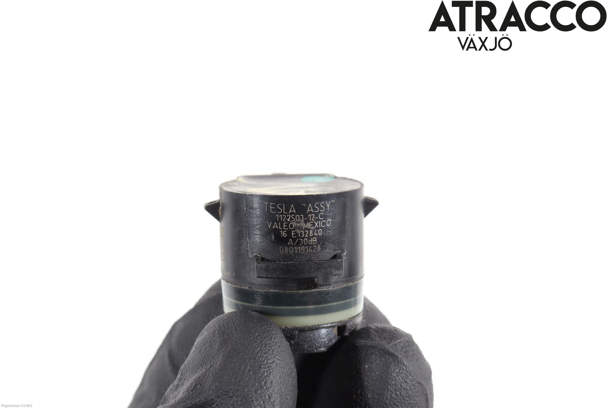 Tesla MODEL 3 17- Parkeringshjälp Backsensor