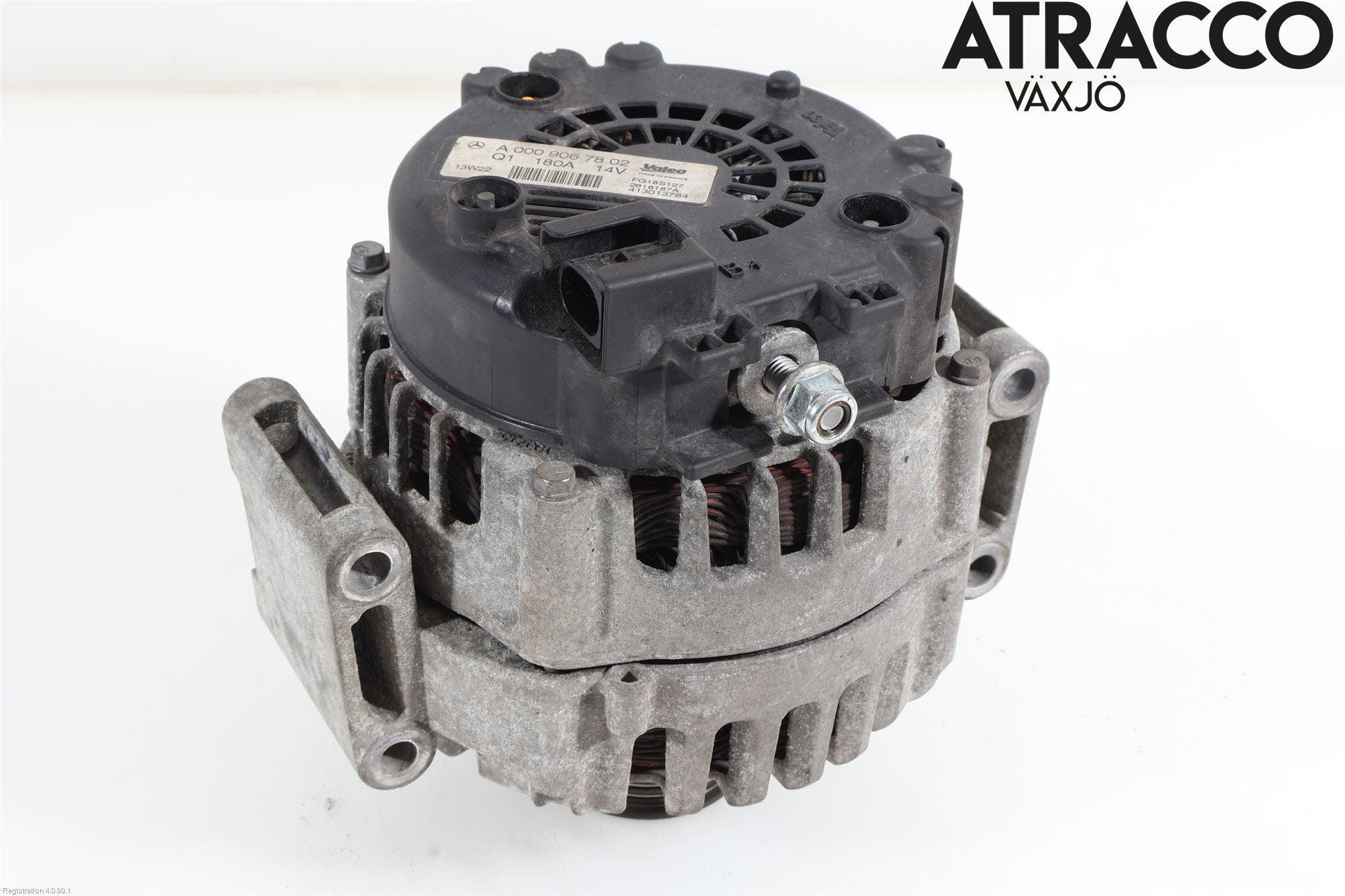 Mercedes-Benz MB E-KLASS (W212) 09-16 Generator