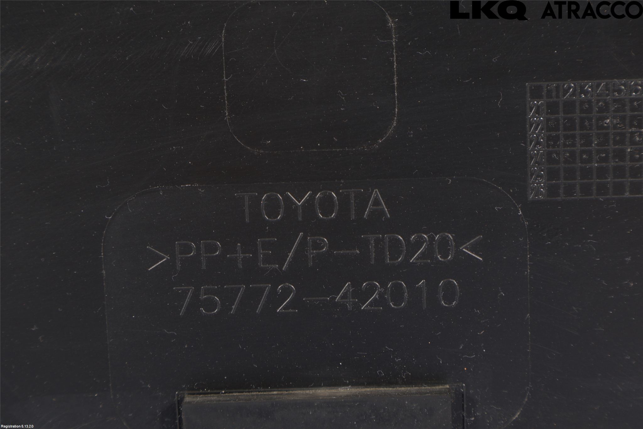 Toyota bZ4X EA10 22- Täckplast Front