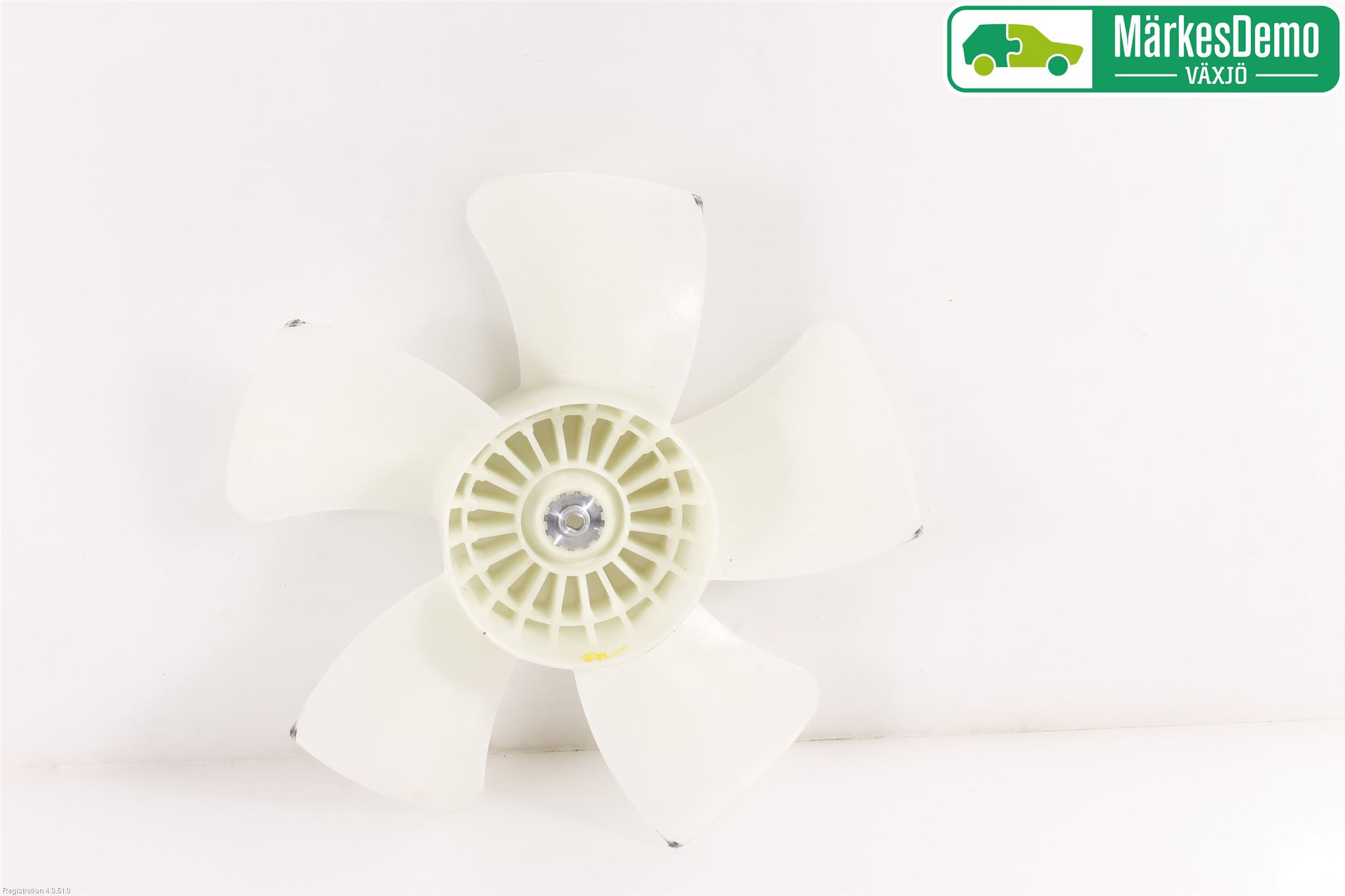 Suzuki VITARA 15- Kylfläkt-Vinge