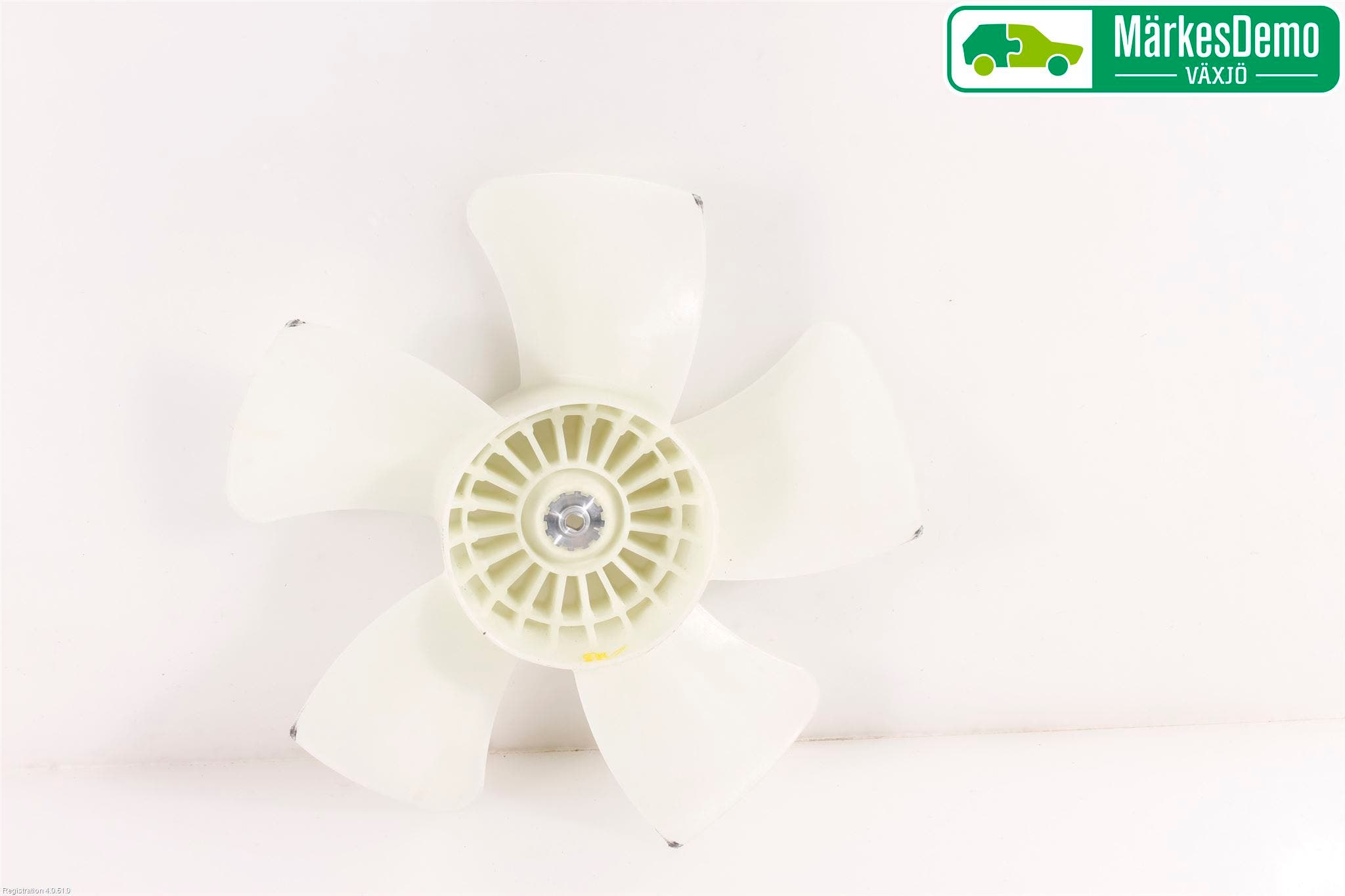 Suzuki VITARA 15- Kylfläkt-Vinge