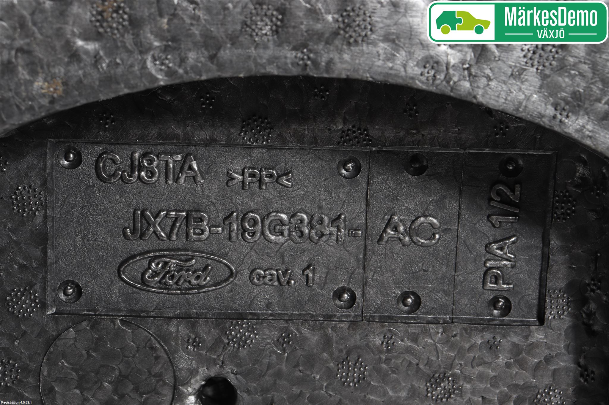 Ford FOCUS 19- Bagage Golv