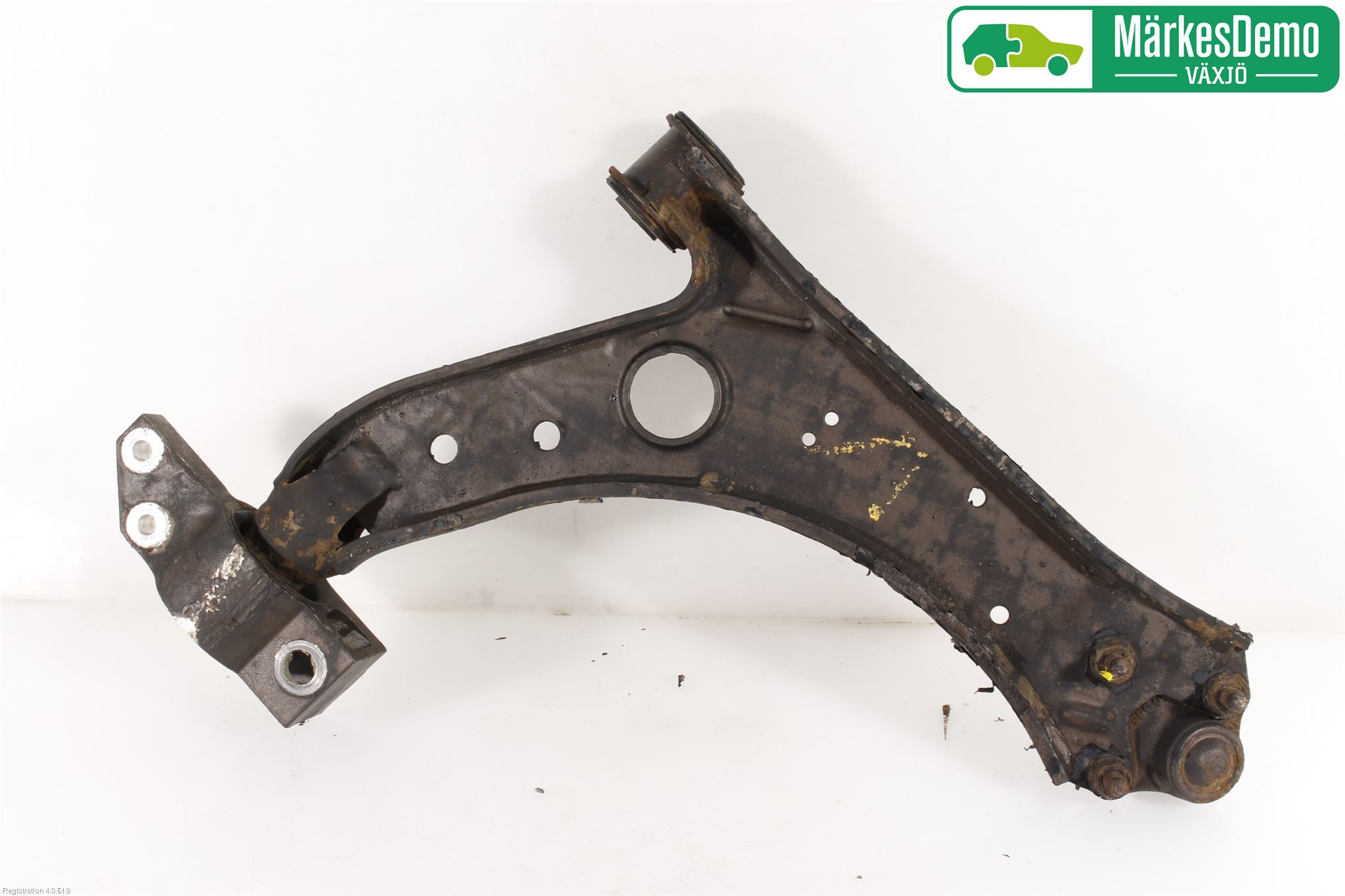 Volkswagen VW GOLF VI 09-13 Bärarm Fram Undre Vä