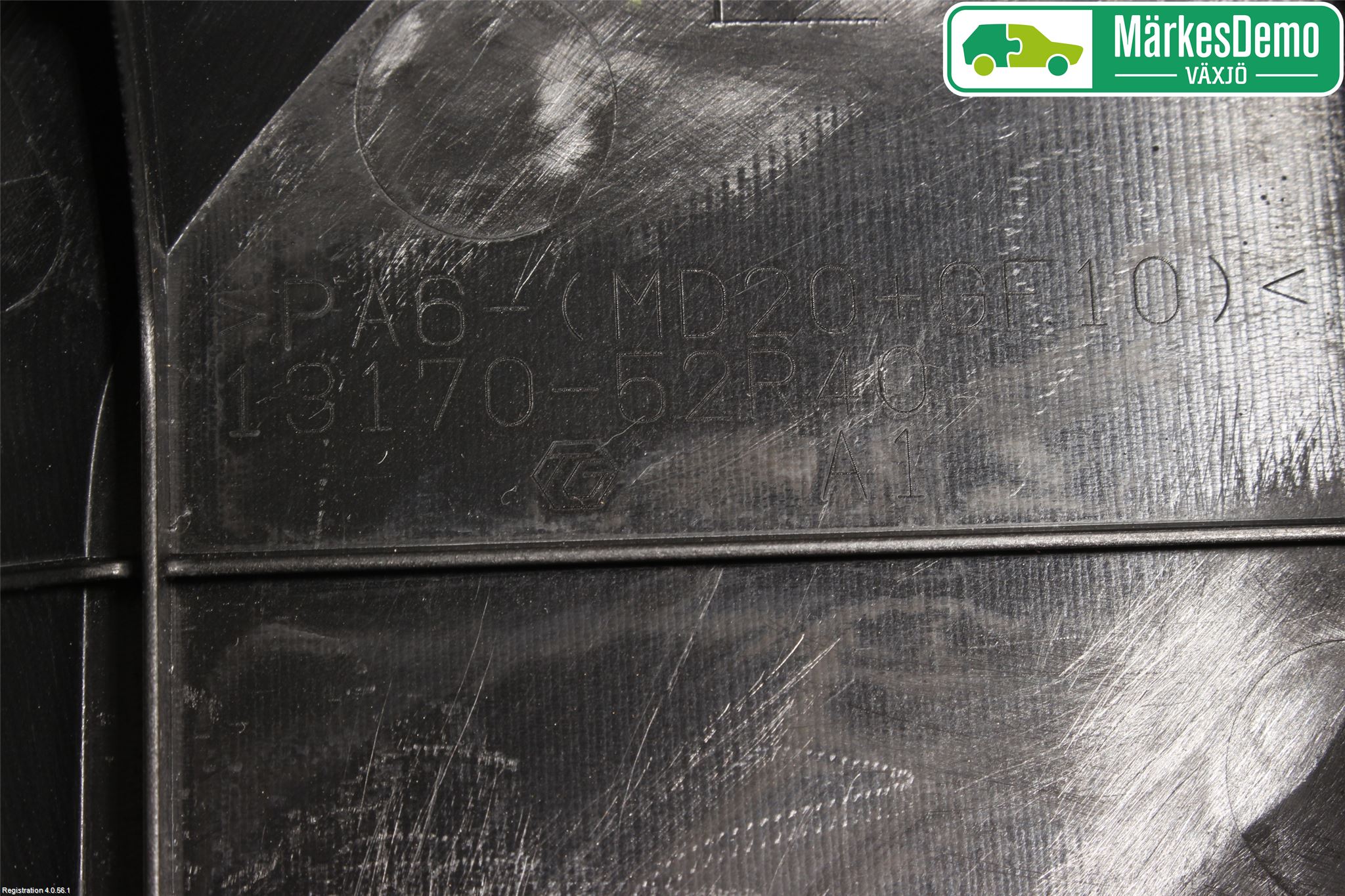 Suzuki SWIFT 17-24 Motorkåpa