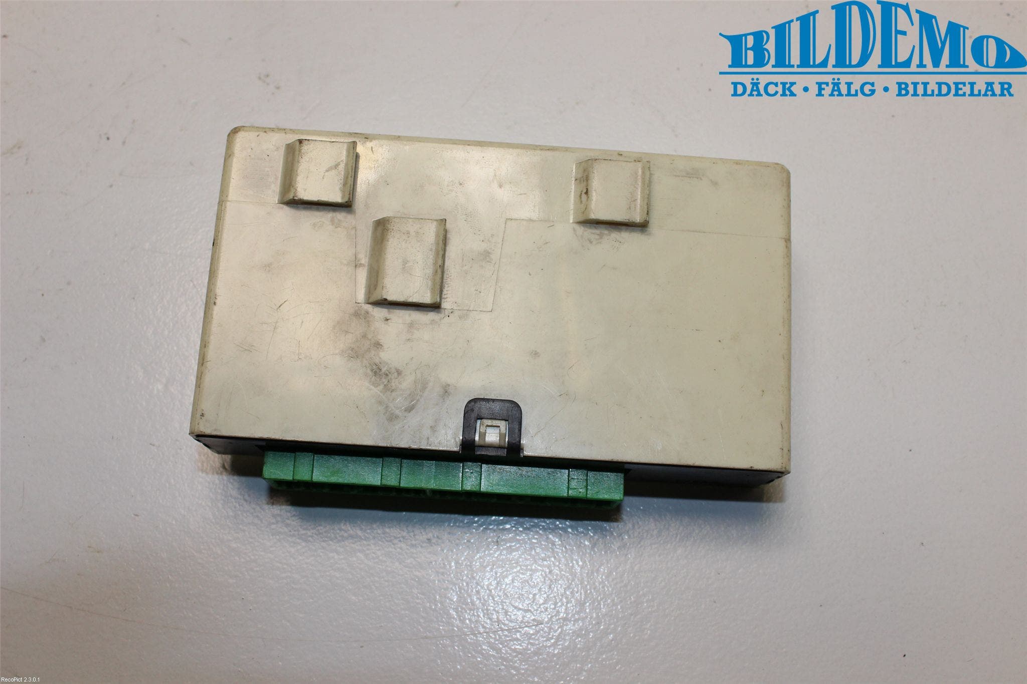 Volvo S70/V70/XC 97-00 Relä Larm