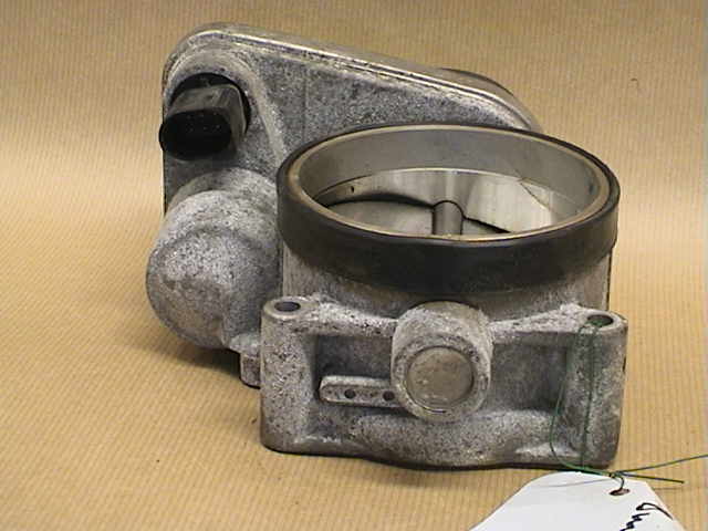 BMW 7 E65/66    00-08 Injspjällhus