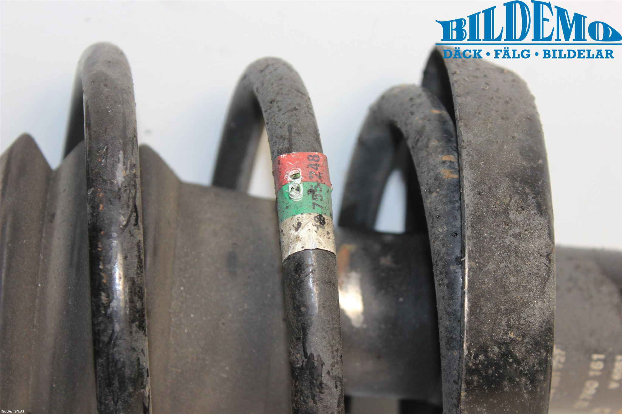 Saab 9-5     06-10 Fjäderben Fram Höger