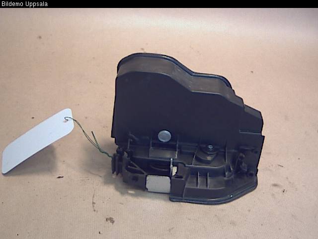 BMW 5 E60/61 Sed/Tou 02-10 Låskista-Dörrlås