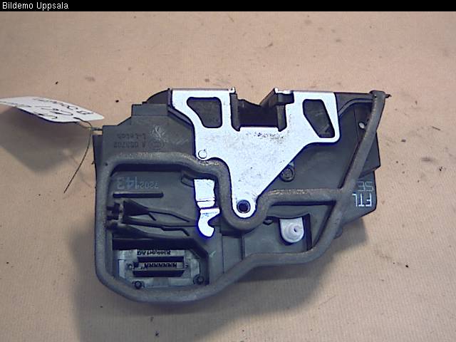 BMW 5 E60/61 Sed/Tou 02-10 Låskista-Dörrlås