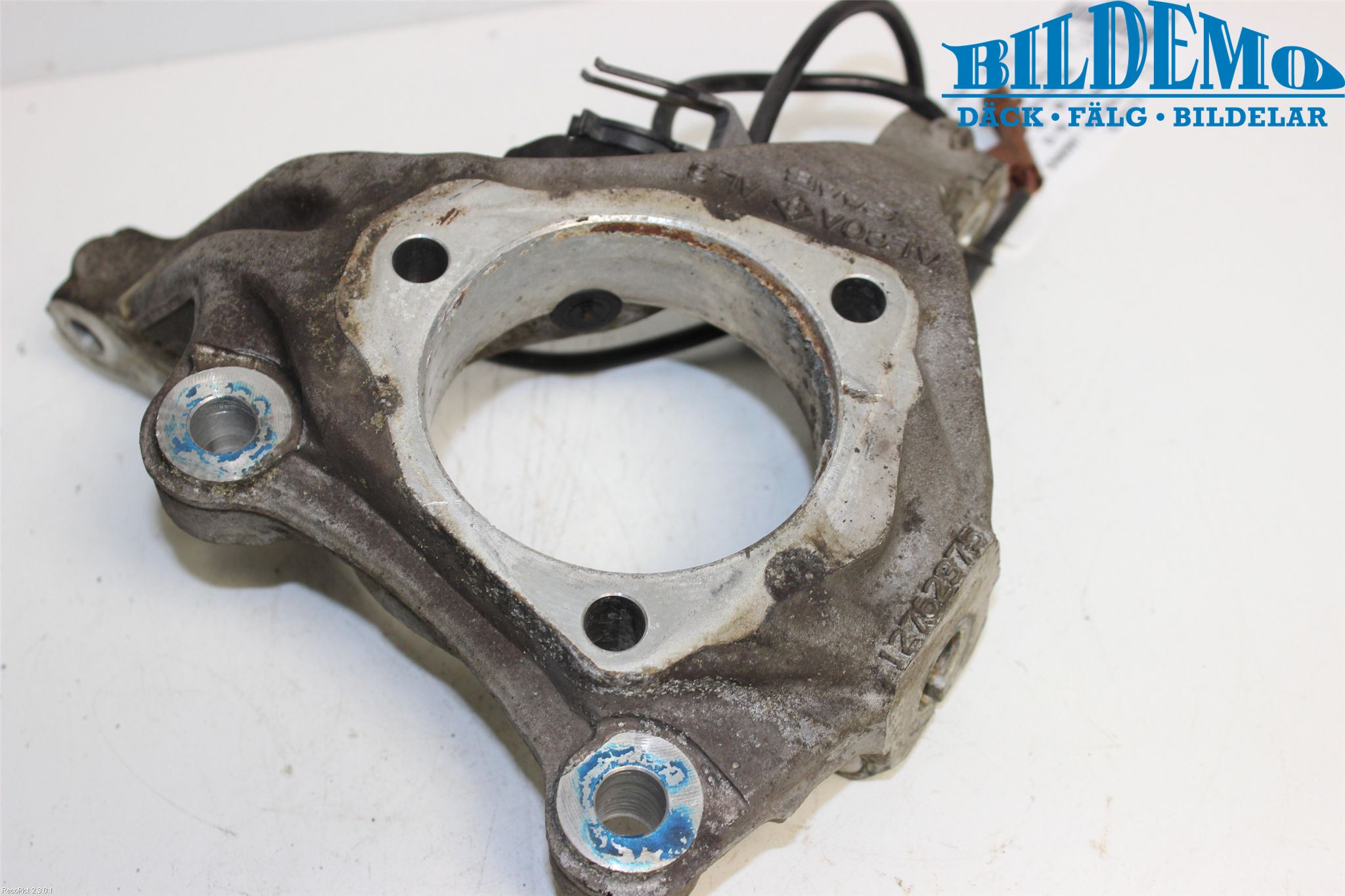 Saab 9-5     06-10 Styrspindel Lagerhus Vä