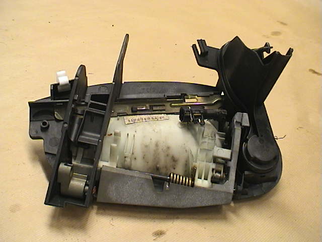 BMW 7 E65/66    00-08 Dörrhandtag Yttre Vä