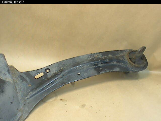 Mazda 3 I 07-08 Bärarm Bak Vänster