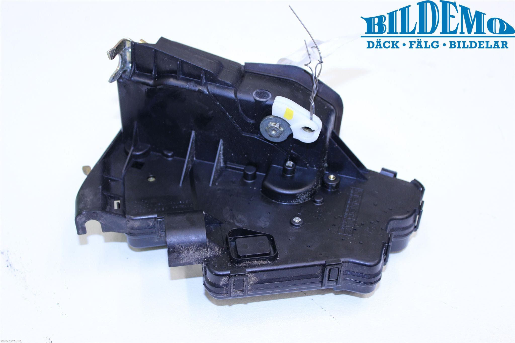 Opel INSIGNIA 09-16 Låskista-Dörrlås