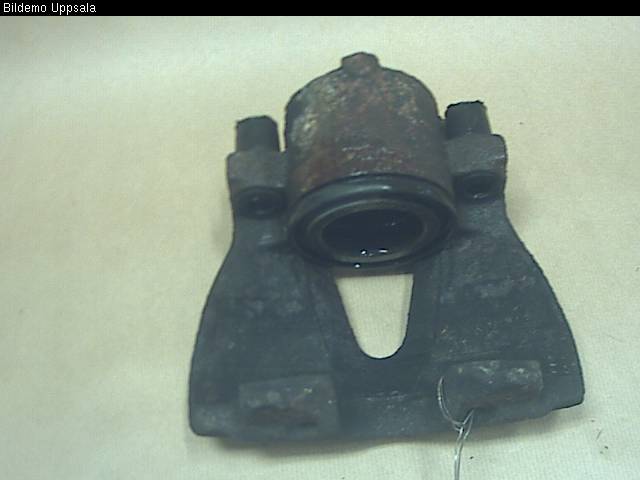 Saab 9-5 -05 Bromsok Fram Höger