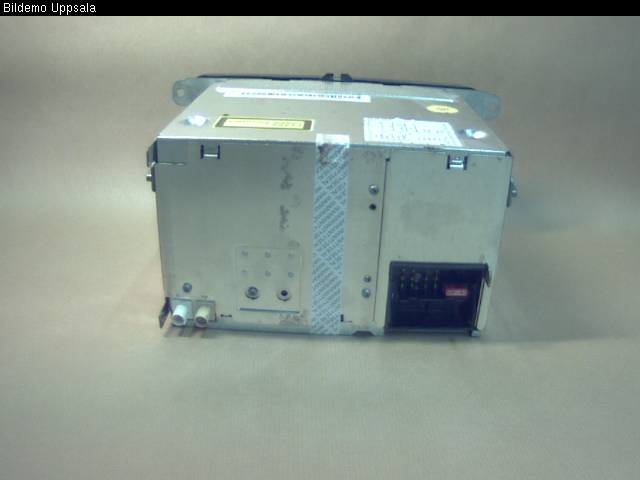 Volkswagen VW CADDY      04-10 Cd Radio - Multimediapanel