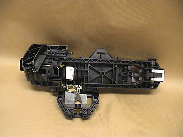 Mercedes-Benz MB C-KLASS (W204) 07-15 Dörrhandtag Yttre Vä