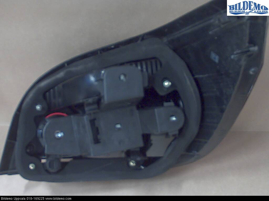 BMW 5 E60/61 Sed/Tou 02-10 Bakljus Vänster